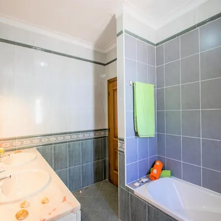 Villa Near Sao Rafael Beach With Private Pool *