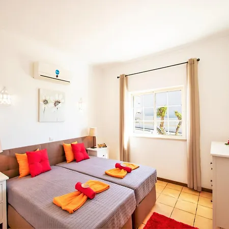 Villa Near Sao Rafael Beach With Private Pool